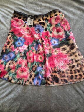 NEW With TAGS - rue21 Floral Multi-Color A-Line Women's Skirt